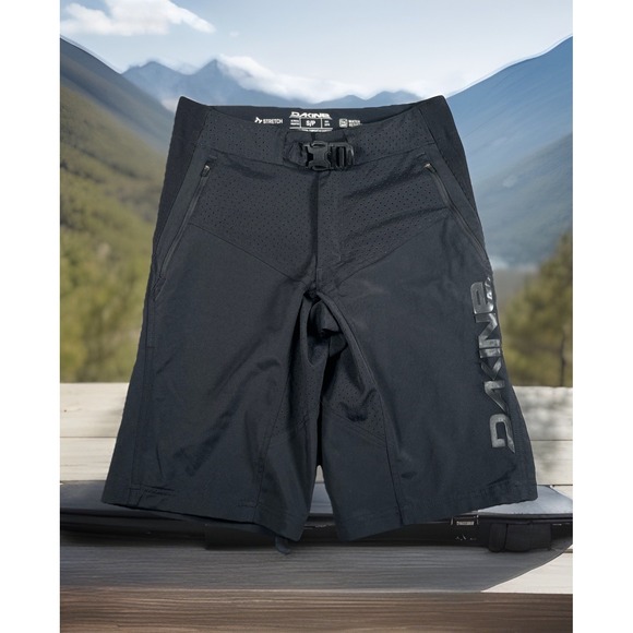 Dakine Thrillium Cycling Shorts Men's S Black MTB Mountain Bicycle Breathable - Picture 1 of 12
